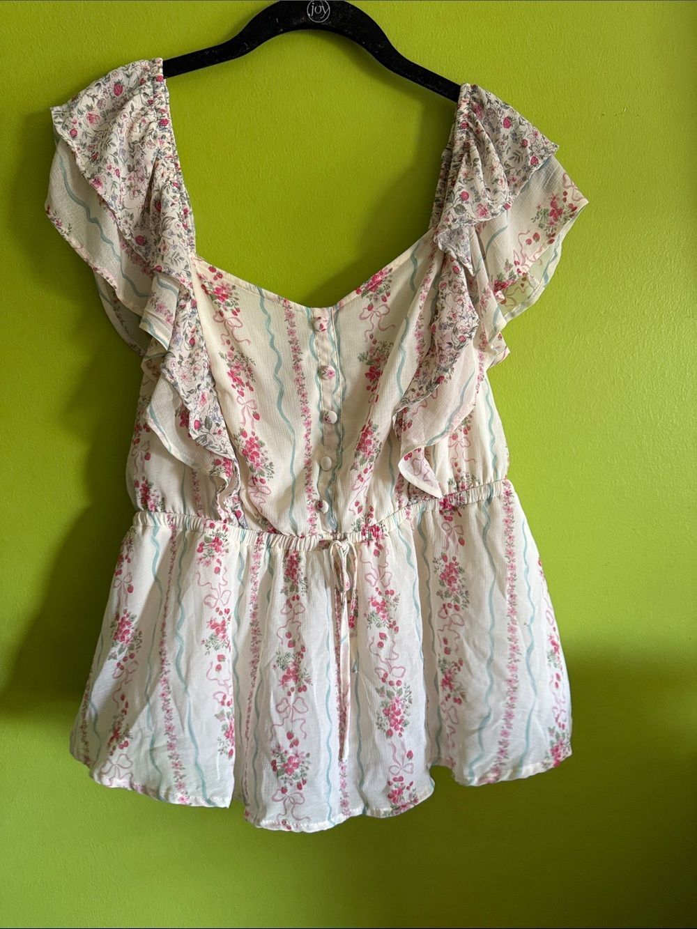 NWT Torrid Off White Floral Strawberries Bows Coquette Top Blouse Size 00 M/L 10